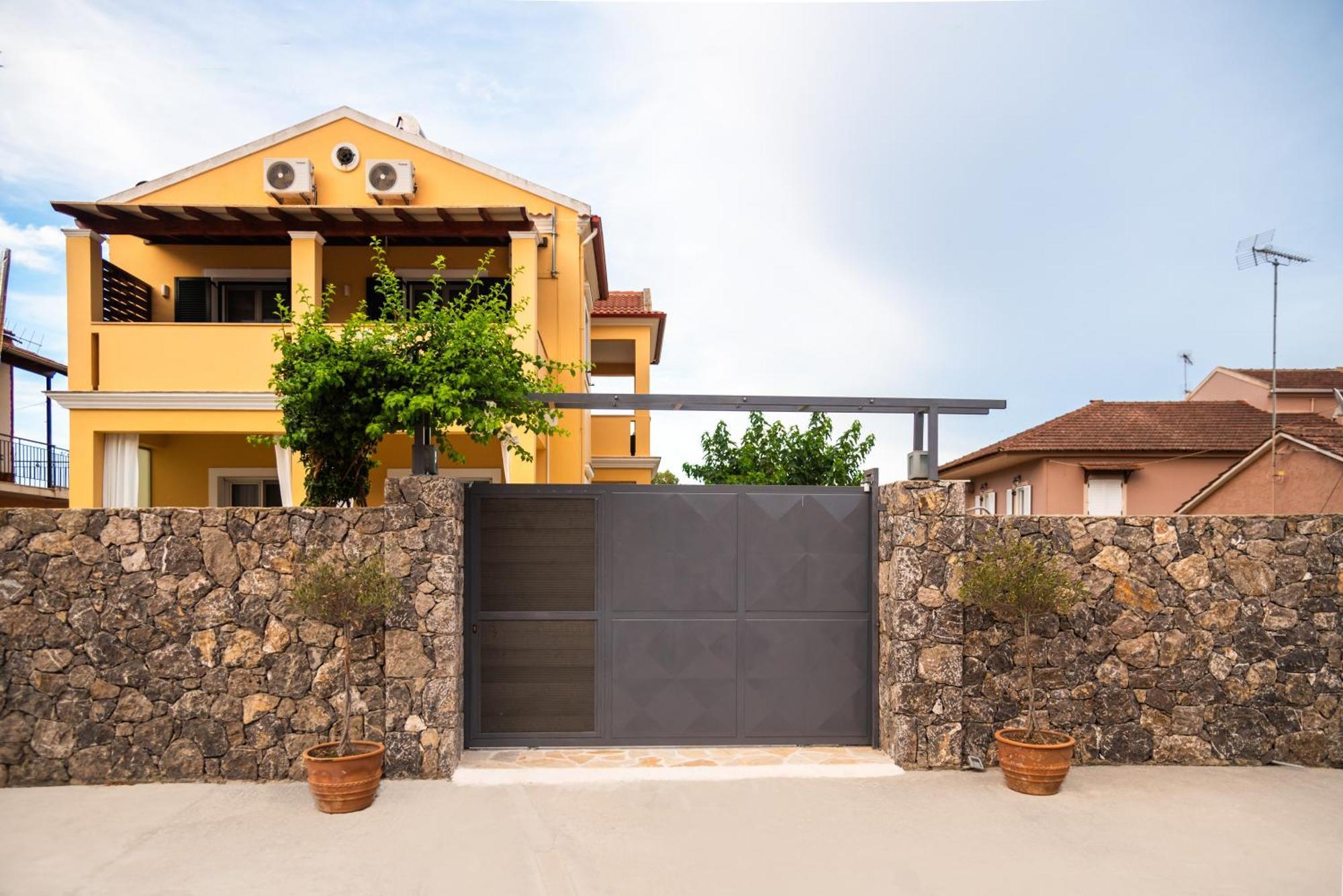 Casa Dell Amore Petrití Екстериор снимка